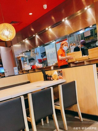 #美食探店#日式豬手骨湯拉面#湊活一口# ，營養健康。
