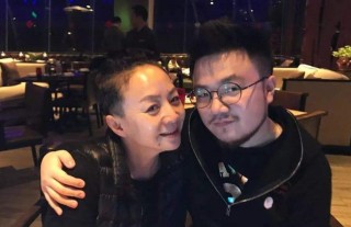 星二代混娛樂圈資源多，但她還沒捧自己的兒子，卻憑實力成了影帝