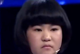 2004年，湖南夫婦撿到一棄嬰，16年後面對生母，女孩：就當我死了_鄺社高_鄺孝燕_何秋花