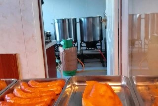 記者探訪巴彥淖爾小作坊：熟食店的配菜能放心吃嗎？
