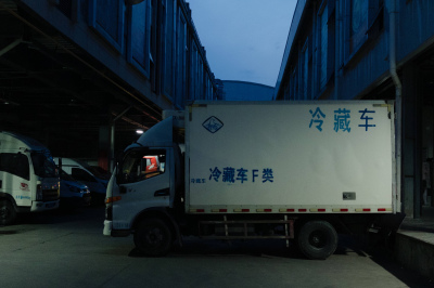 跨省貨車離奇偏航背後：一場以查扣為名的“漂貨”捕獵_貨主_平台_貨物
