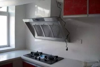 賣電器的表妹提醒我：廚房別買這種油煙機，買錯的後悔