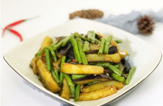 豆角炒茄子的家常做法，做法簡單，營養豐富，美味下飯