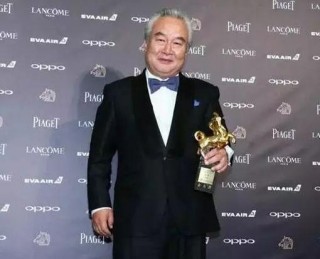 他在金馬獎上打瞌睡醒來獲影帝，《牧雲記》中出場幾分鐘演技震撼