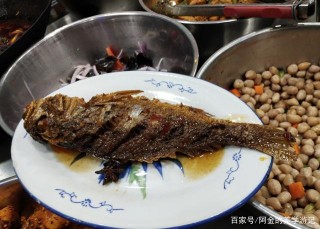夜宿臨汾，最難忘的美食是哪一種？泡泡油炸糕