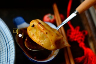 宅家天天包餃子，我家的白菜芹菜豬肉餃子特別香，水