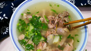 燉羊肉時，記住“一不要二不放”，羊肉不腥不膻也不柴，羊湯鮮美