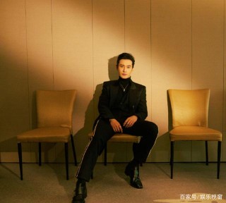 黃曉明成功減重20斤後現身機場，打扮潮流時尚，不油膩還很清爽！
