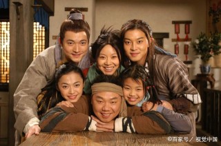 娛樂圈中有大器晚成也有高開低走，莫小貝王莎莎應該屬於後者