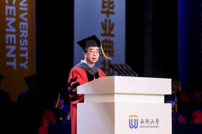 潘建偉院士：首先要做健康快樂的人_中國科學院_父母_大學