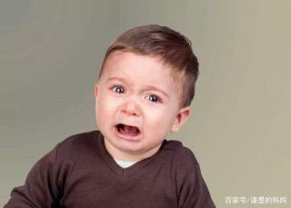 這些行為代表著寶寶在變聰明，請不要錯怪他！