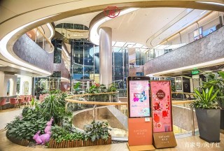 上海黃浦區一商場，與著名旅遊景點同名，每次去都不一樣，好神奇