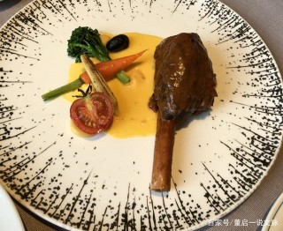 美食的大眾化，菜肴的地方化