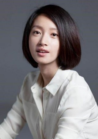 文藝氣質女孩，因低調不炒作而不溫不火，但深受觀眾喜愛
