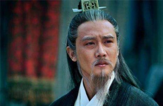 劉備臨終前，曾囑咐諸葛亮一句話，諸葛亮聽後冷汗直流，險遭災禍