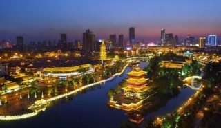 江蘇這座歷史名城，經濟雖不是很發達，但人傑地靈曾出不少名人