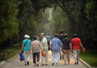 人口老齡化，不僅關乎養老，更關乎房價與金融？