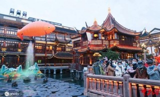 魔都旅遊地標再現“人從眾”熱鬧景象