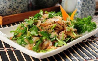 美食優選：幹鍋香辣豬蹄、土豆燉豆角、蝦皮拌香菜、白灼金針菇