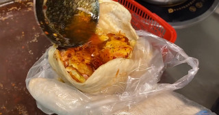 河南大哥自創美食，4年小店天天排隊，不收徒不加盟