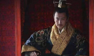 他盜匪出身，心思縝密，裝瞎三年除掉小舅子，堪稱影帝
