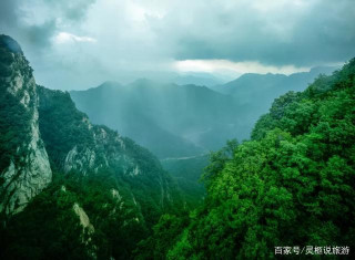 白雲山景區：是一個天然避暑和保健的好地方