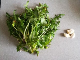 這菜是“天然解毒草”，一周吃2次，相當於給肝髒“洗個澡”！