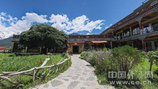 「幸福花開新邊疆」在家門口吃上香噴噴的“旅遊飯”