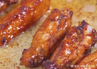 雞翅的美味新吃法，搭配土豆簡單一炒，鮮香肉嫩，孩子愛吃的美食