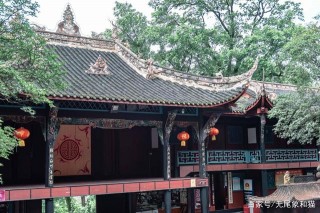 為什麼成都人都愛去都江堰玩？成本僅需10元，就能去滑雪嘗美食