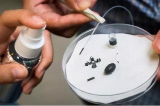 新型電磁噴霧可將任何物體變成機器人，有望在生物學領域應用
