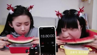 快速吃美食挑戰！兩人計時PK誰吃得最快，沒想最後50秒吃完一碗面