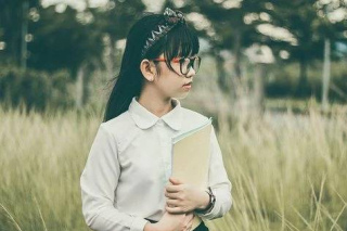 時間就像指間的沙子