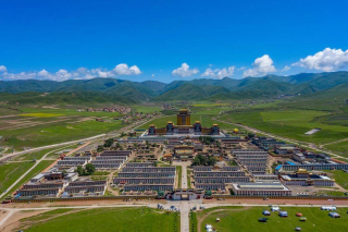 8月適合去9個小眾旅行地，遊客更少，體驗更好_草原_梯田_玉樹